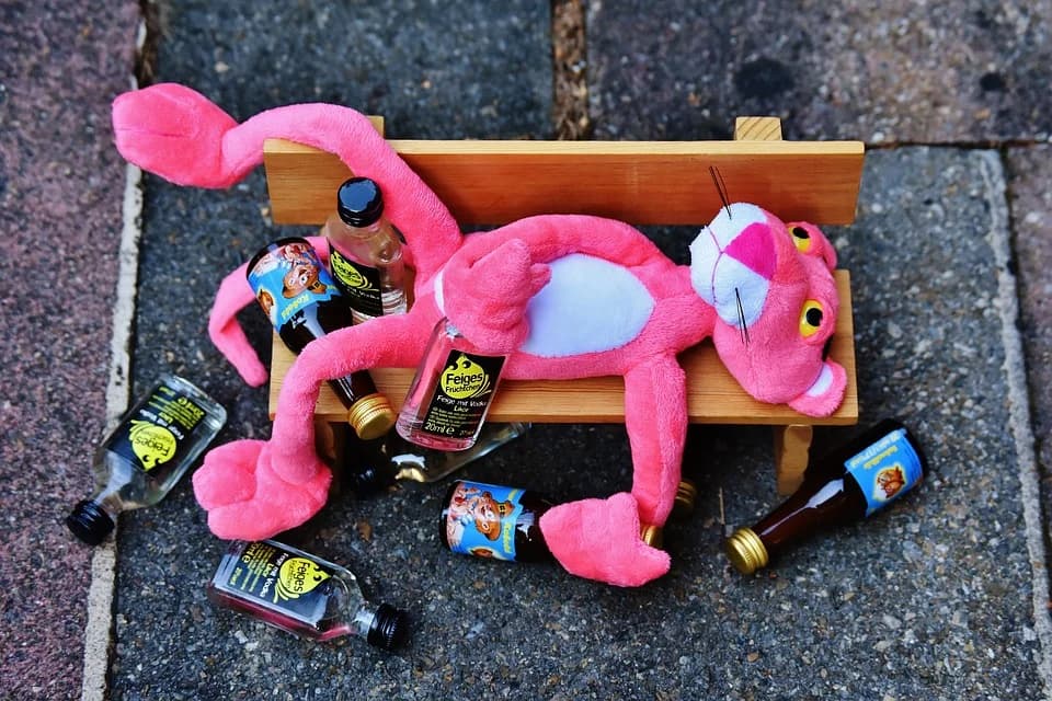 Why I Don't Drink Alcohol (The Social, Moral and Health Benefits of Not Drinking)